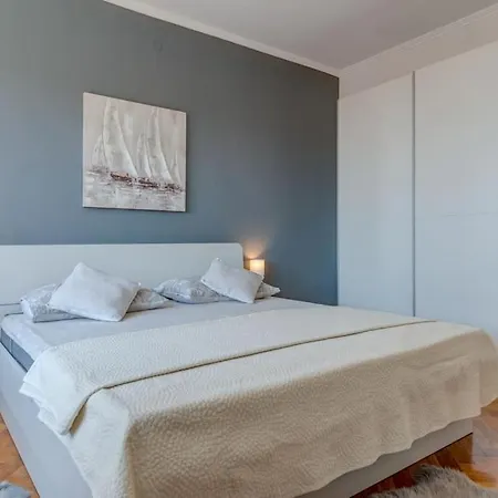 Seaview In Centre Apartman Split