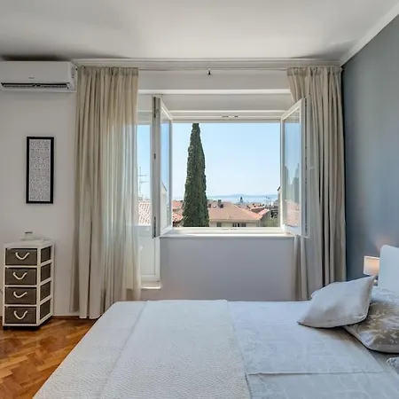 Апартаменты Seaview In Centre